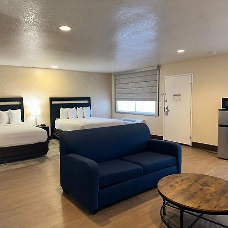 Stanford Inn & Suites Anaheim Kültér fotó