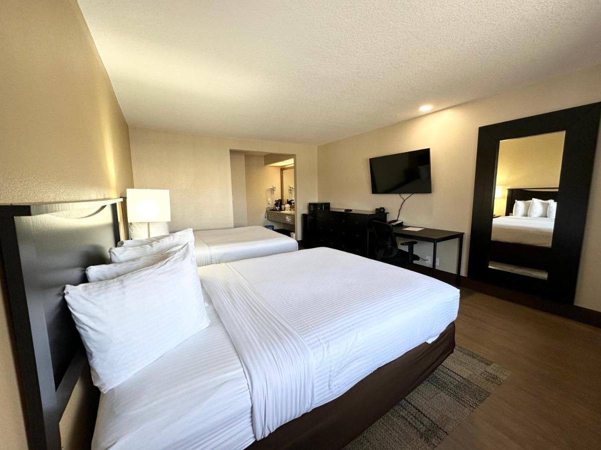Stanford Inn & Suites Anaheim Kültér fotó
