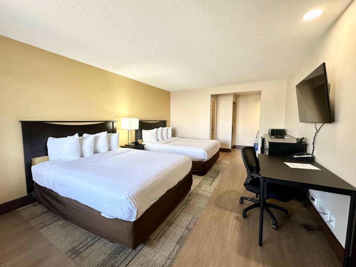 Stanford Inn & Suites Anaheim Kültér fotó