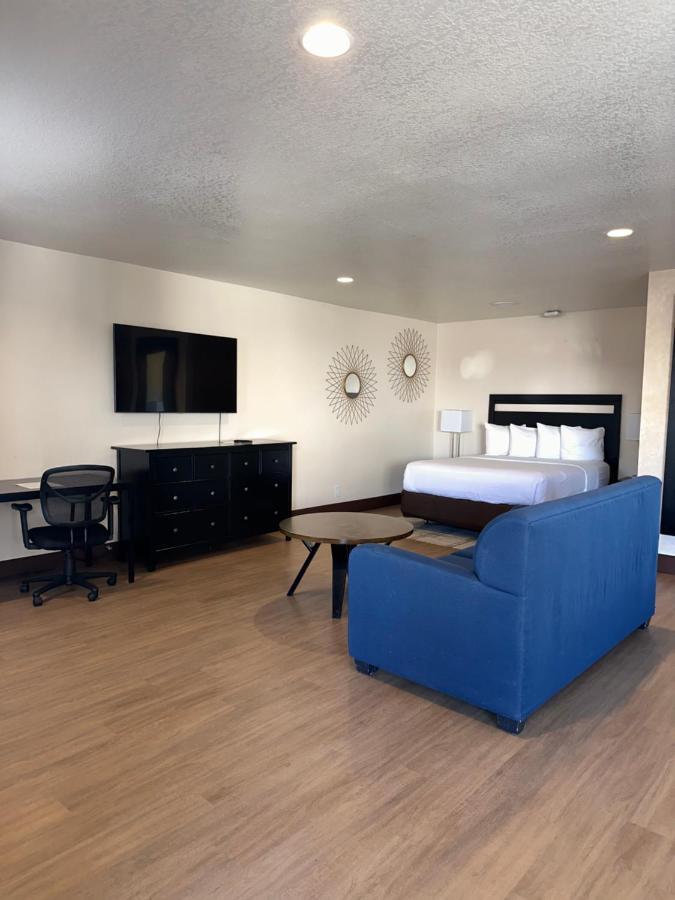 Stanford Inn & Suites Anaheim Kültér fotó