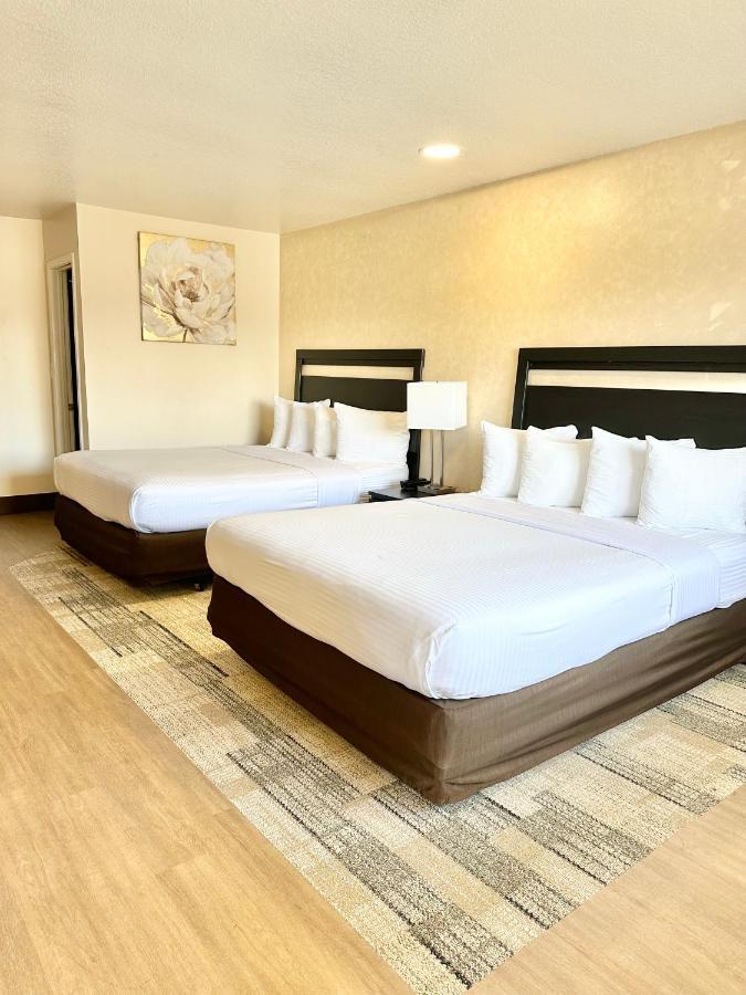 Stanford Inn & Suites Anaheim Kültér fotó