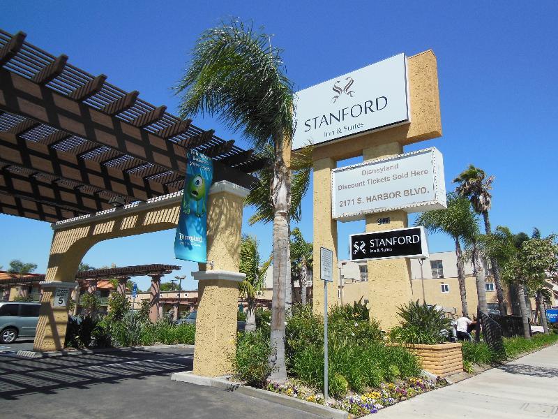 Stanford Inn & Suites Anaheim Kültér fotó