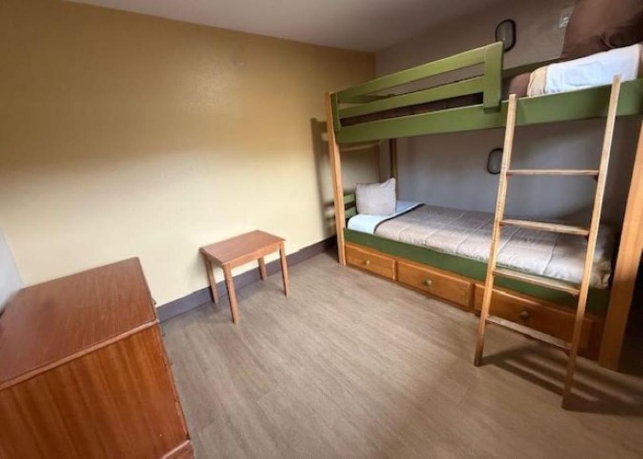 Stanford Inn & Suites Anaheim Kültér fotó