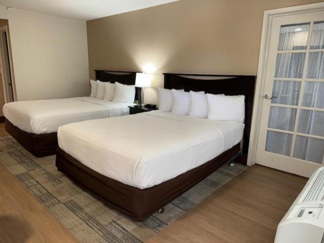 Stanford Inn & Suites Anaheim Kültér fotó